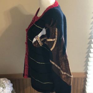 Berek 2 black red and gold horse Equestrian size Large sweater. Excellent